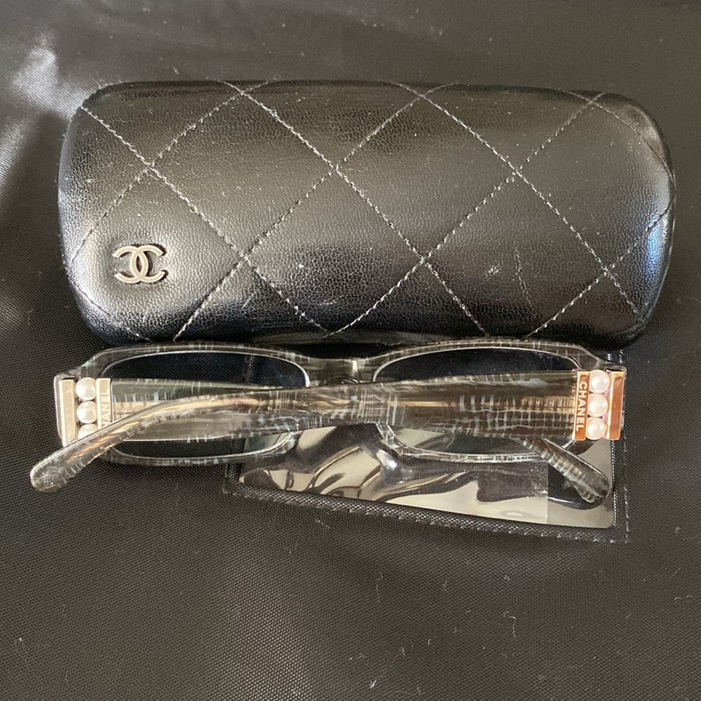 Chanel Readers - image 3